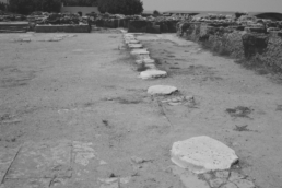 Portico am nördlichen Ende des Zentralhofs von Malia